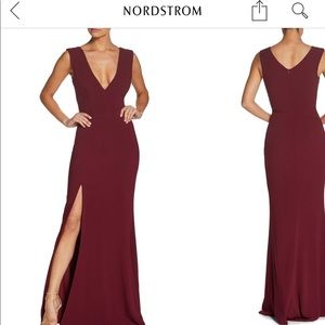 Dress the population Sandra trumpet gown